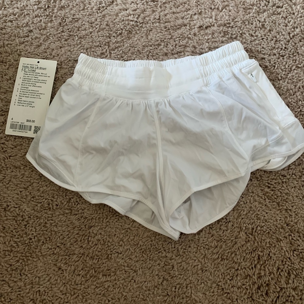 Brand new LuluLemon Hotty Hot white 2.5” shorts!